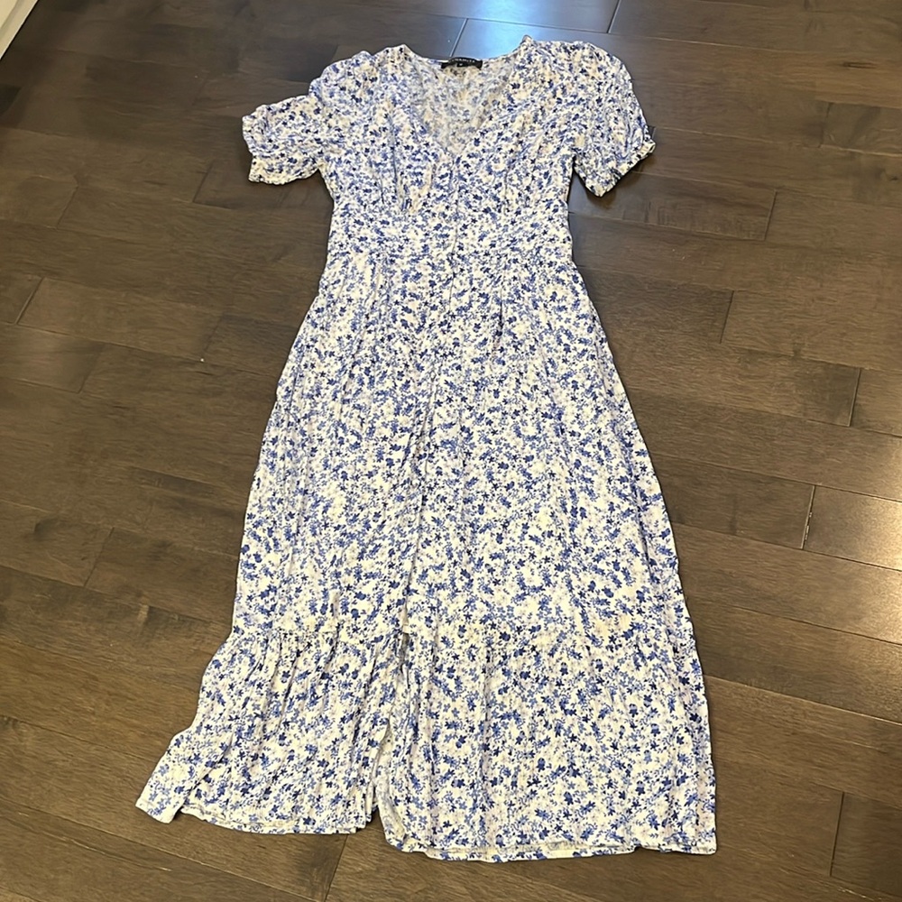 Dynamite floral dress